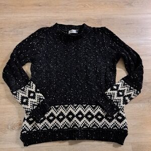 jon & anna Black and White Patterned Knit Sweater Women's Size Medium